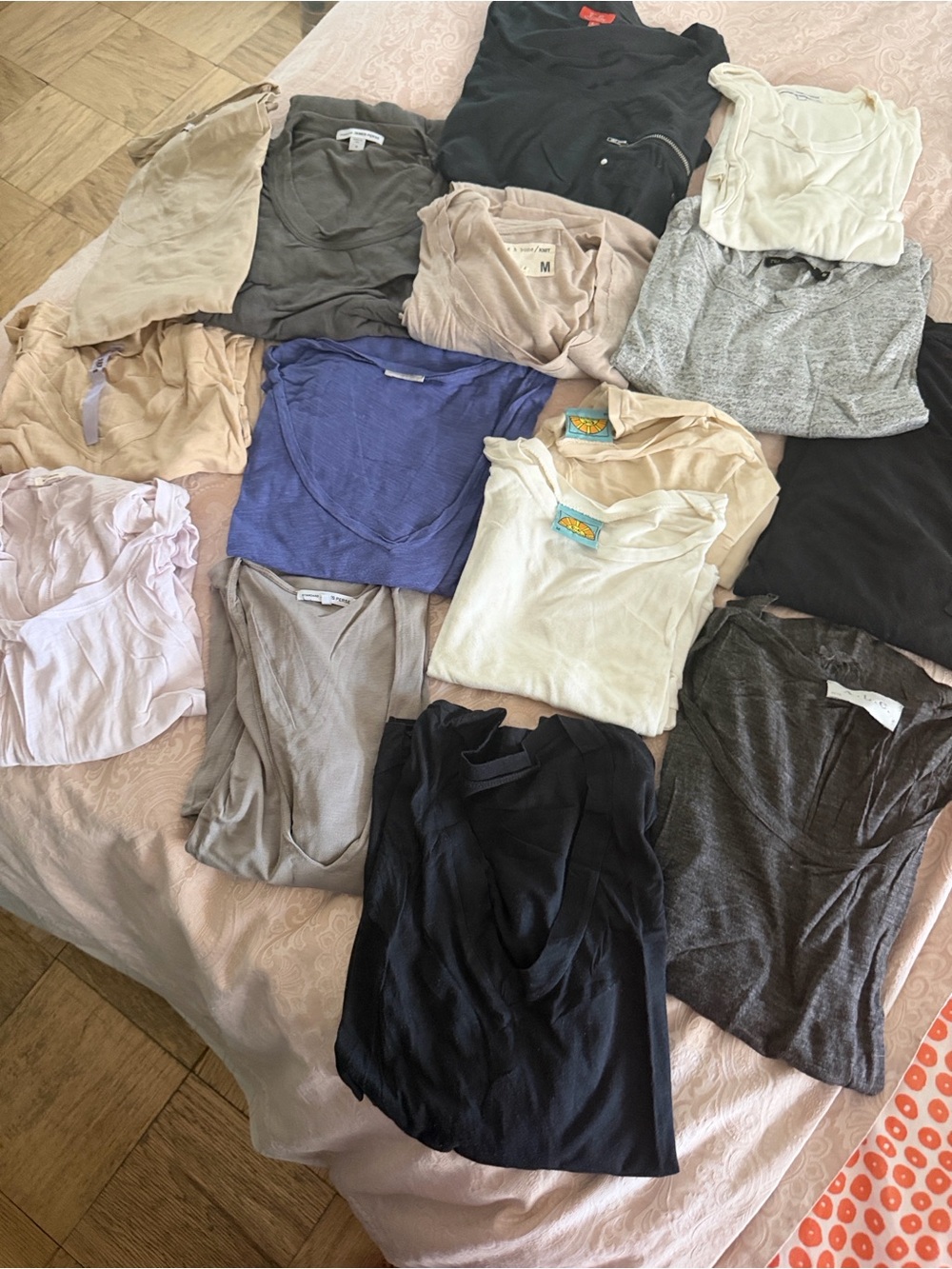 Mixed Bundles of Long-sleeved Tees